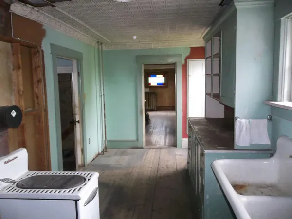 $169,000 | 495 North Street, Calais, ME 04619