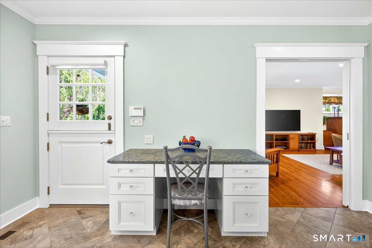 46 Maple Street Milford, CT 06460 - Photo 17 of 39
