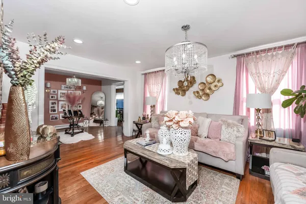 $290,000 | 136 Linglestown Road, Harrisburg, PA 17110