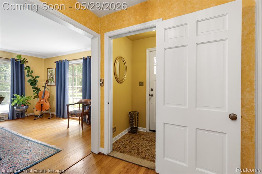 820 Westchester Road Grosse Pointe Park, MI 48230 - Photo 4 of 33