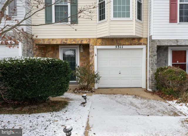 $2,750 | 5311 Yellow Turtle Place, Woodbridge, VA 22193