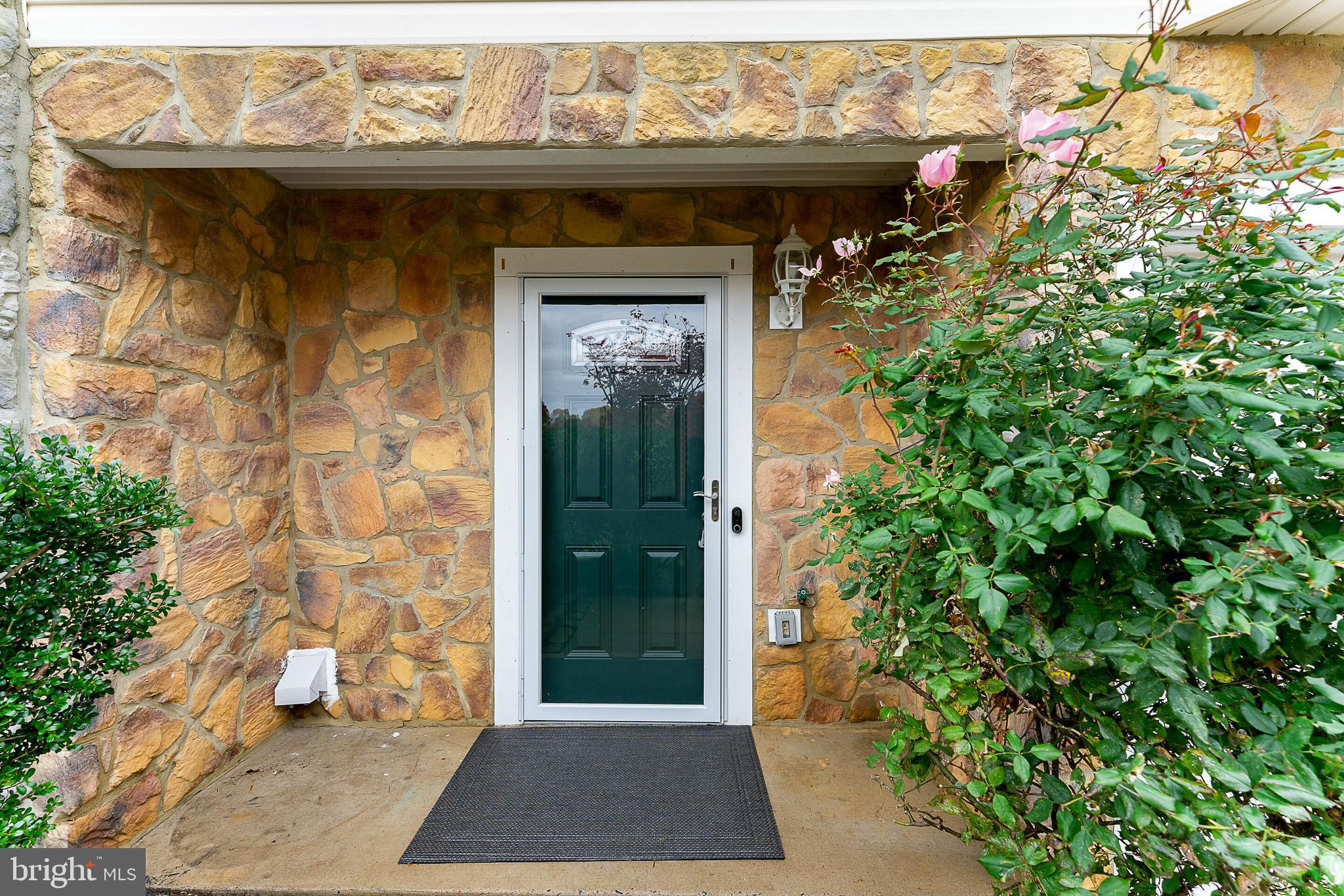 5311 Yellow Turtle Place Woodbridge, VA 22193 - Photo 4 of 36 a view of outdoor space
