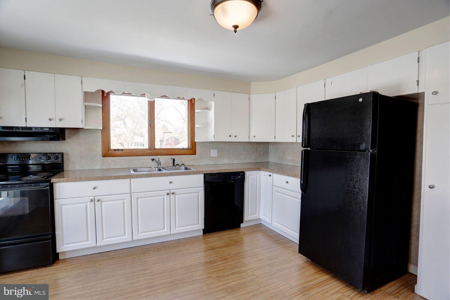 5990 Clover Road Harrisburg, PA 17112 - Photo 10 of 32 Gallery Image 10