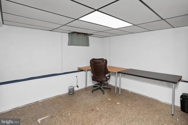 a view of utility room