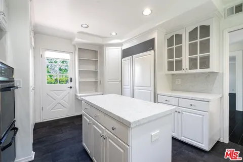 $1,799,000 | 4645 Petit Avenue, Encino, CA 91436
