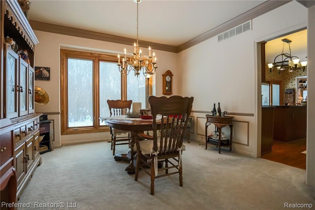 47008 Mornington Road Canton, MI 48188 - Photo 12 of 52 12IMG_2031.jpg