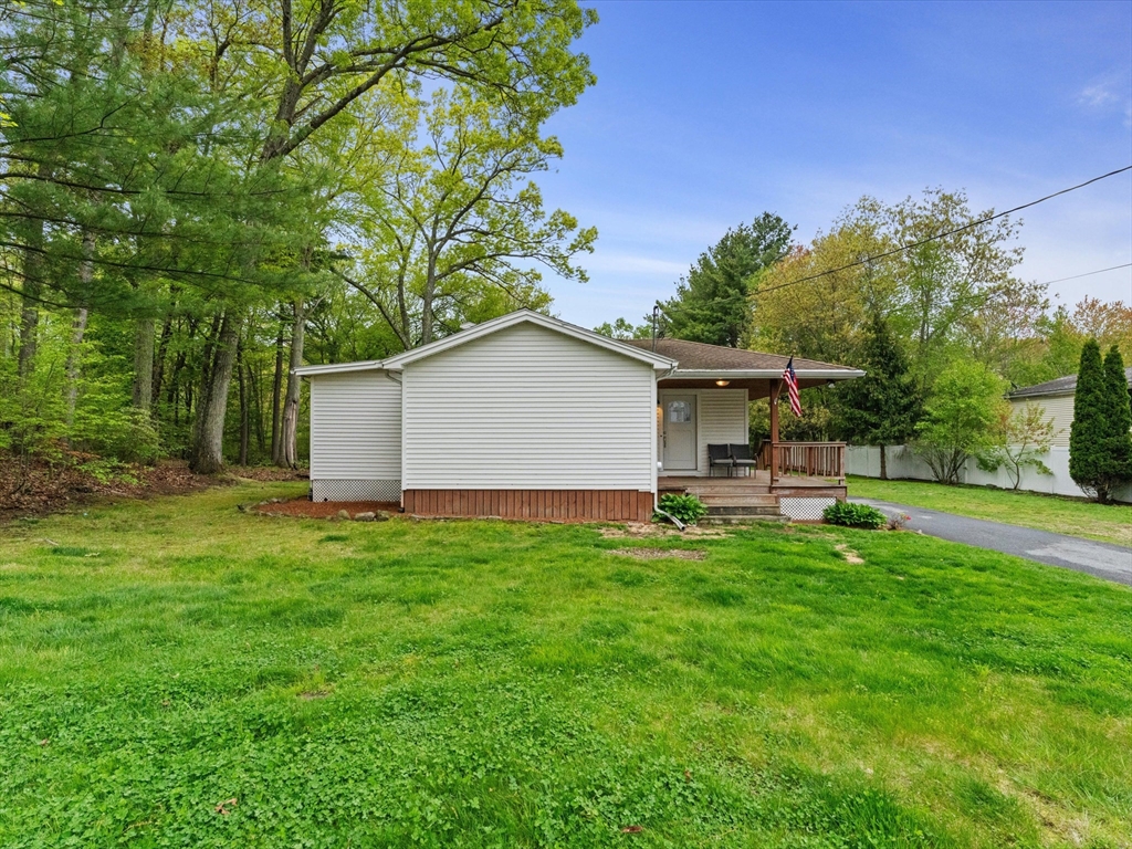 19 Cedar Road Shrewsbury, MA 01545 - Photo 5 of 42 Gallery Image 5