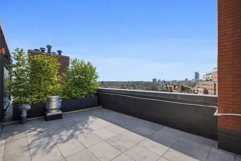 $1,125,000 | 75 Clarendon Street, Unit 201, Boston, MA 02116