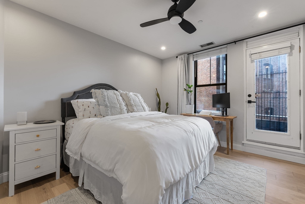 75 Clarendon Street, Unit 201 Boston, MA 02116 - Photo 7 of 17