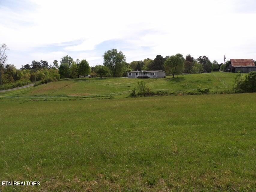216 Slaton Farm Road Dandridge, TN 37725 - Photo 6 of 60 6