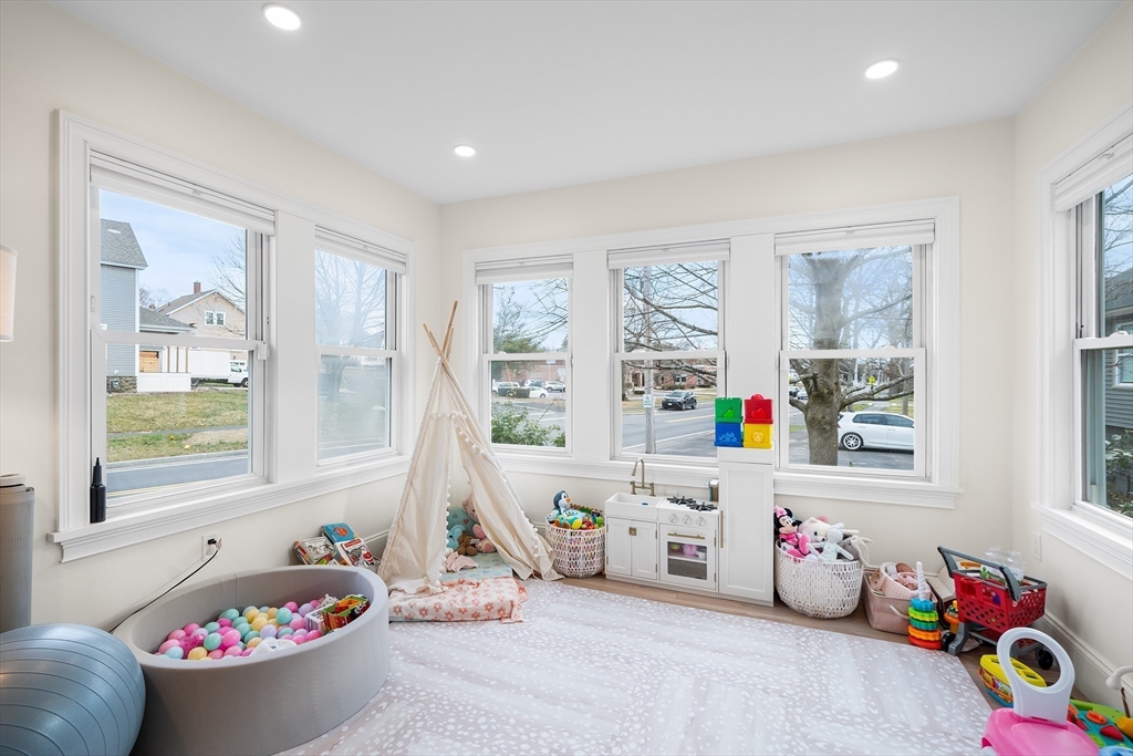 217 Waverley Road, Unit 217 North Andover, MA 01845 - Photo 8 of 29 Gallery Image 8