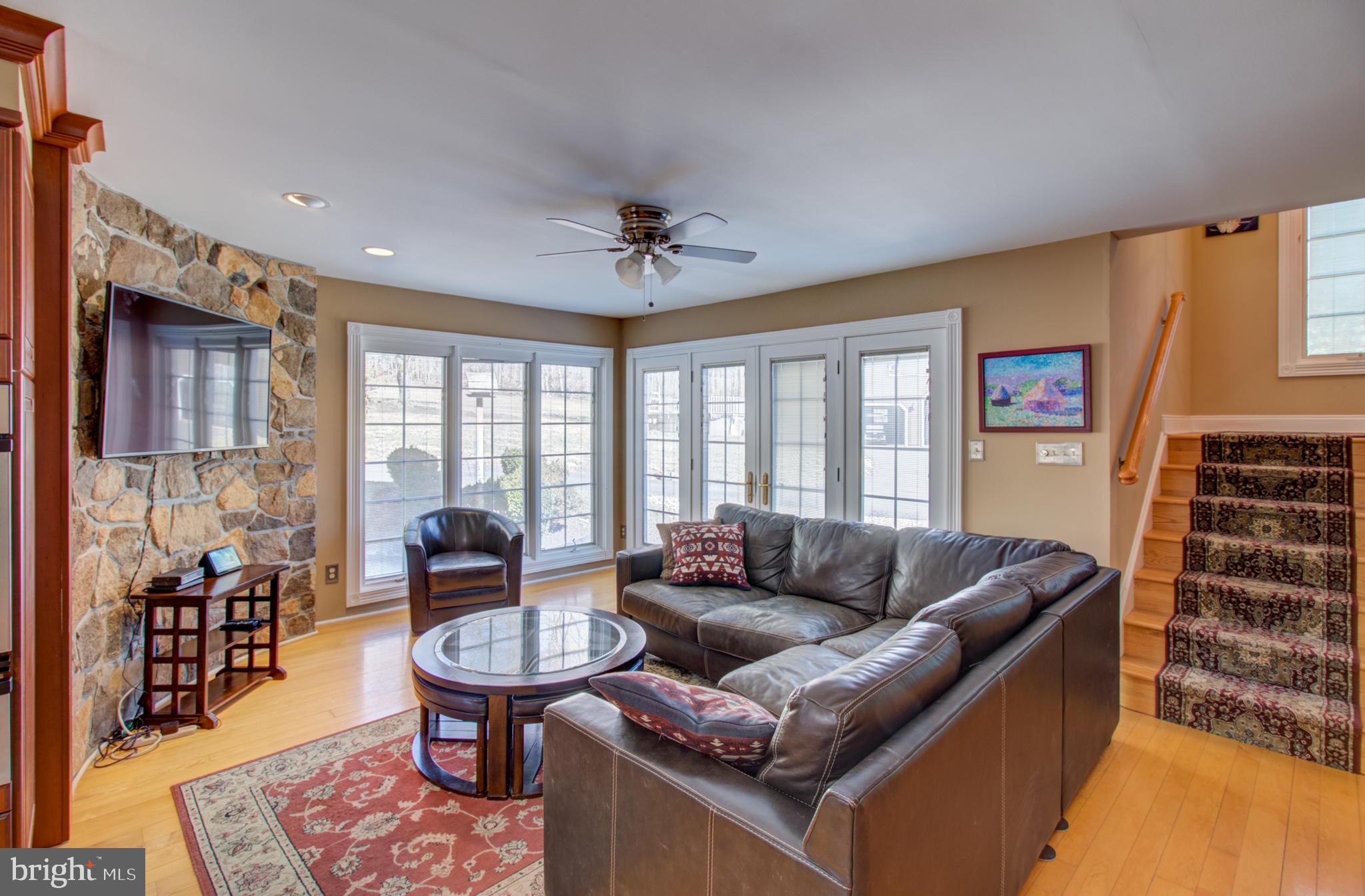 121 Woosamonsa Road Pennington, NJ 08534 - Photo 14 of 49