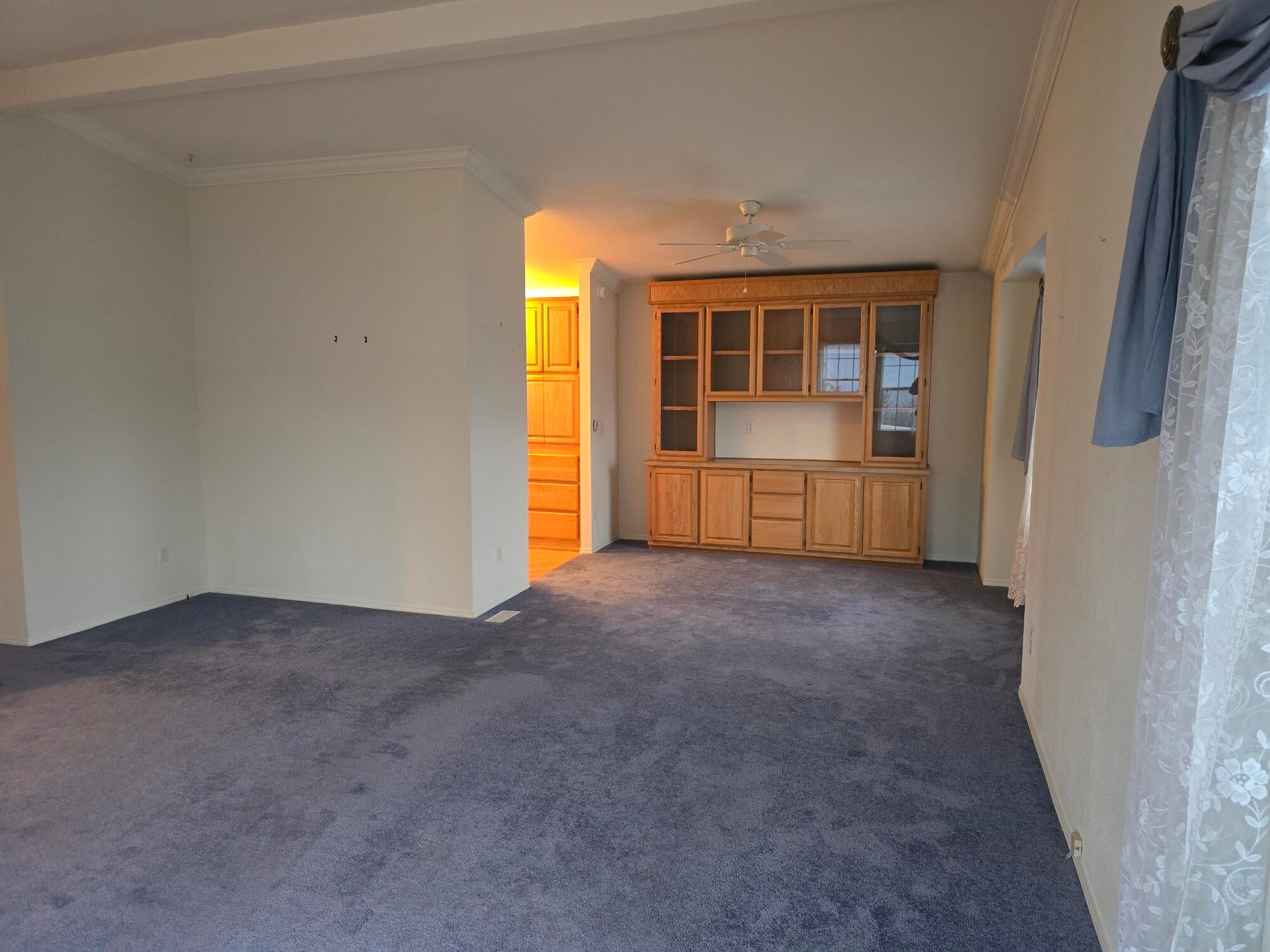 555 Freeman Road, Unit 254 Central Point, OR 97502 - Photo 4 of 19 6a123308-a9bc-4c10-8b3f-c356bc6077d2