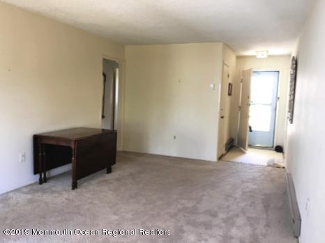 767 B Marlton Road, Unit 767B Monroe Township, NJ 08831 - Photo 5 of 17 Living Room w entrance-PIC