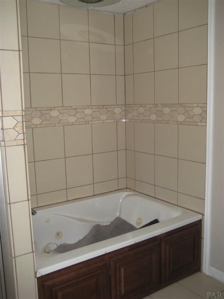 5001 Guernsey Road Pace, FL 32571 - Photo 12 of 19 Gallery Image 12