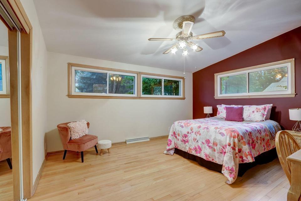 N33W22034 Memory Lane Pewaukee, WI 53072 - Photo 8 of 10 20230815212131130228000000-o