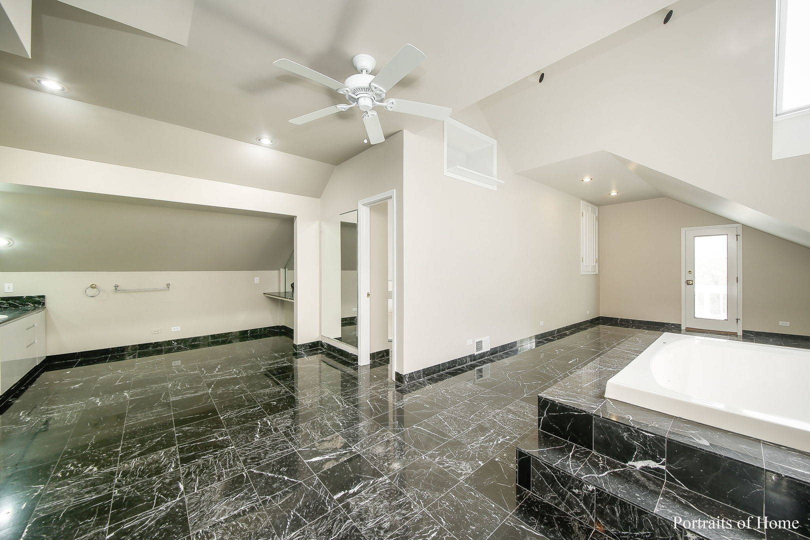 23W735 Hobson Road Naperville, IL 60540 - Photo 24 of 37