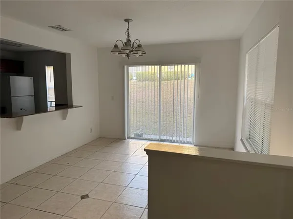 $1,850 | 201 Drawbridge Lane, Valrico, FL 33594