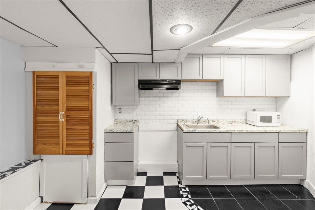 8 McDonald Road Wilmington, MA 01887 - Photo 23 of 40