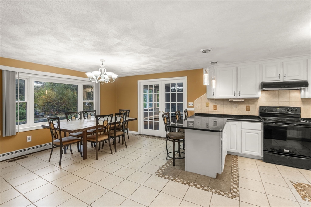 8 McDonald Road Wilmington, MA 01887 - Photo 7 of 40 Gallery Image 7