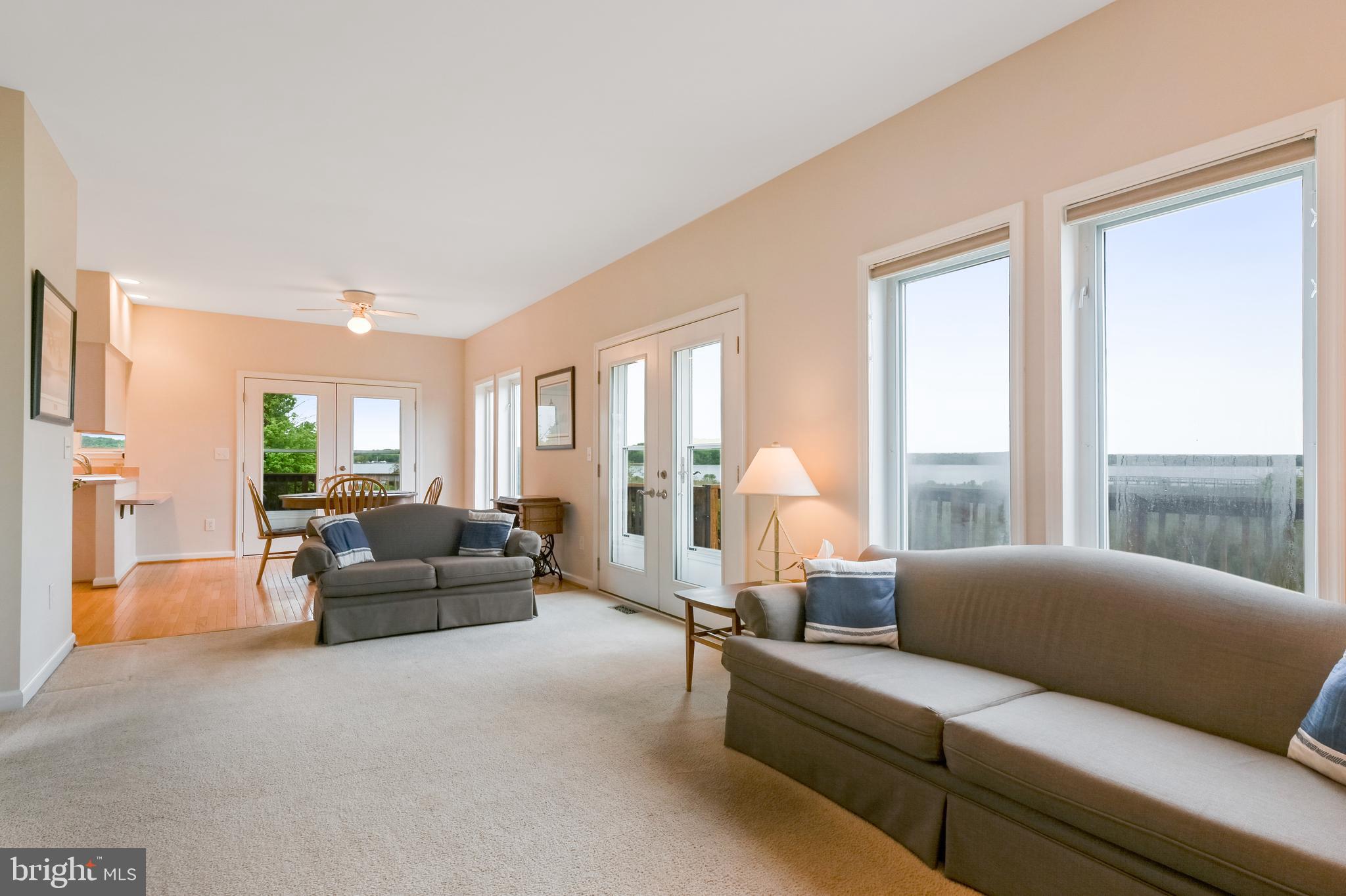 1100 Paca Drive Edgewater, MD 21037 - Photo 31 of 60 Family Room