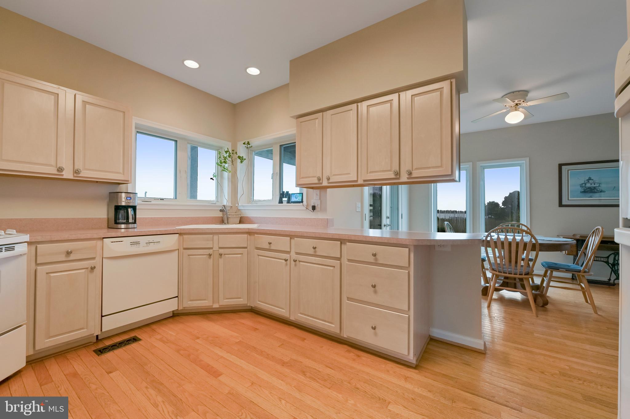 1100 Paca Drive Edgewater, MD 21037 - Photo 36 of 60 Kitchen with fabulous views