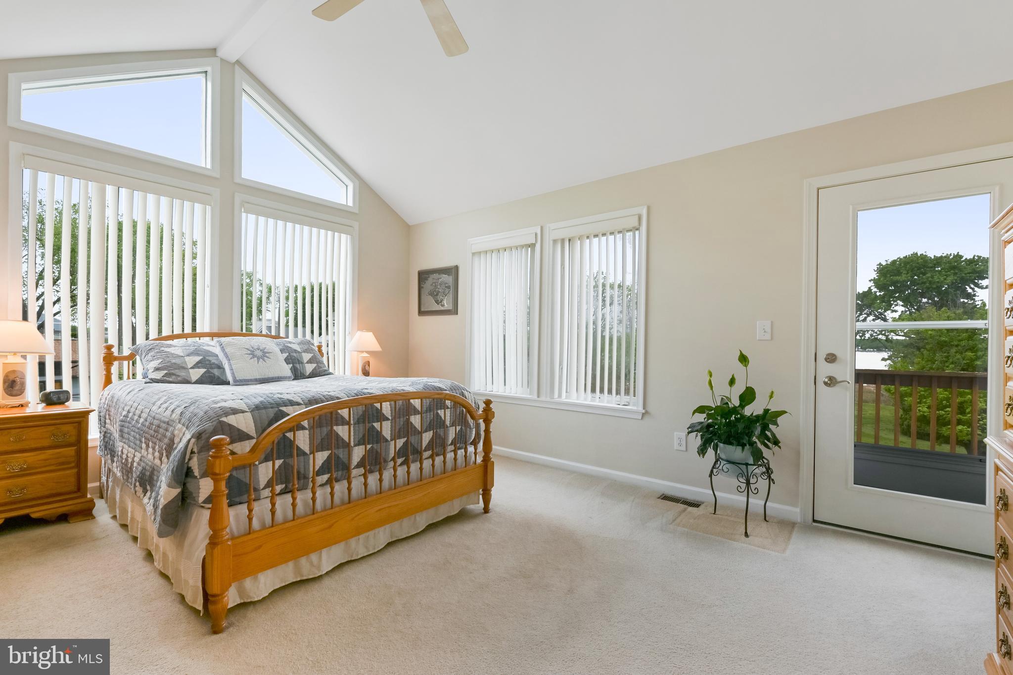 1100 Paca Drive Edgewater, MD 21037 - Photo 46 of 60 Owners suite with a vaulted celing