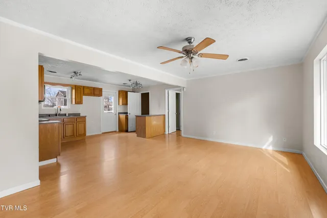 $215,000 | 1423 Guinn Road, Talbott, TN 37877