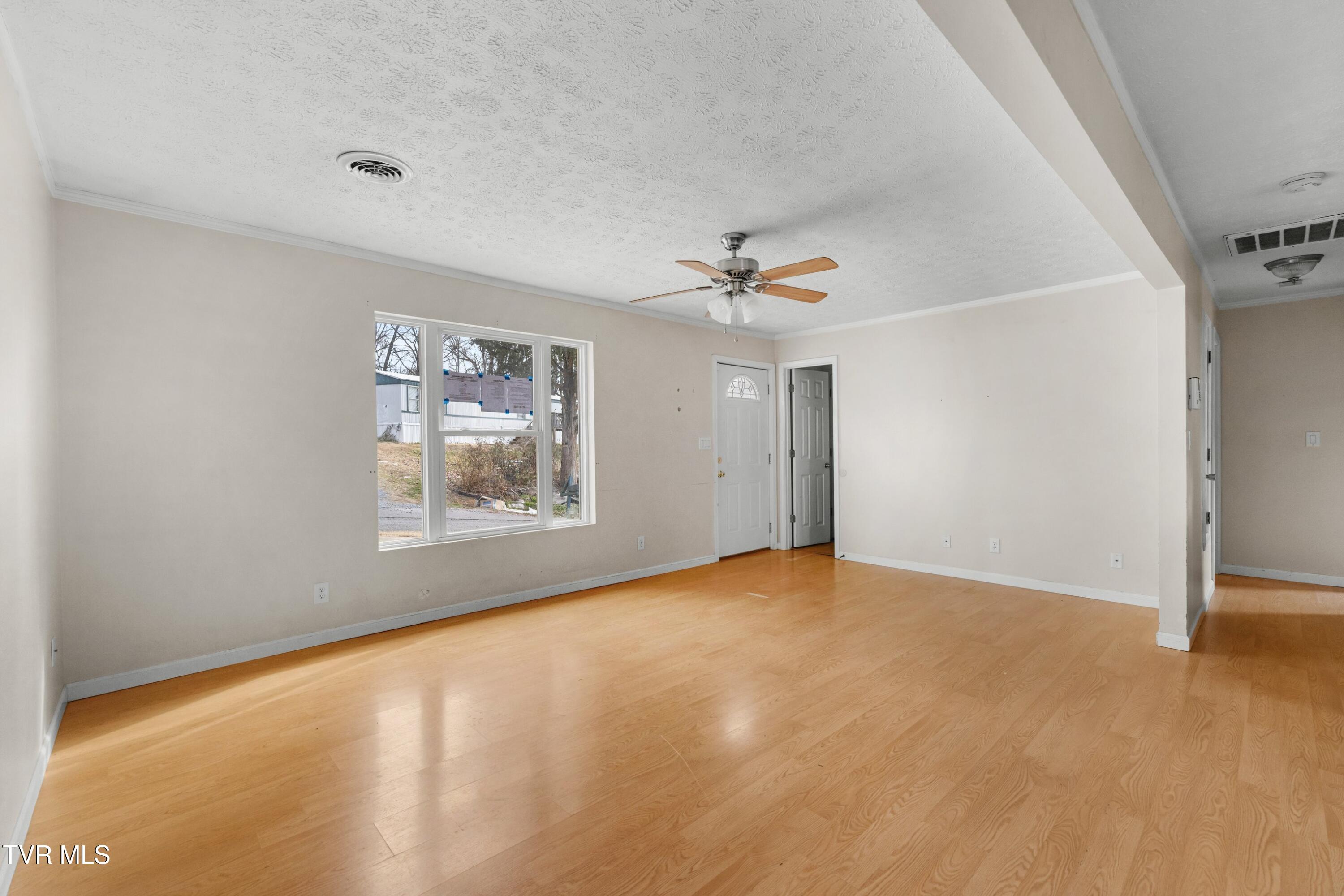 1423 Guinn Road Talbott, TN 37877 - Photo 6 of 24 007-1423GuinnRoad-Talbott-TN-37877-SMALL