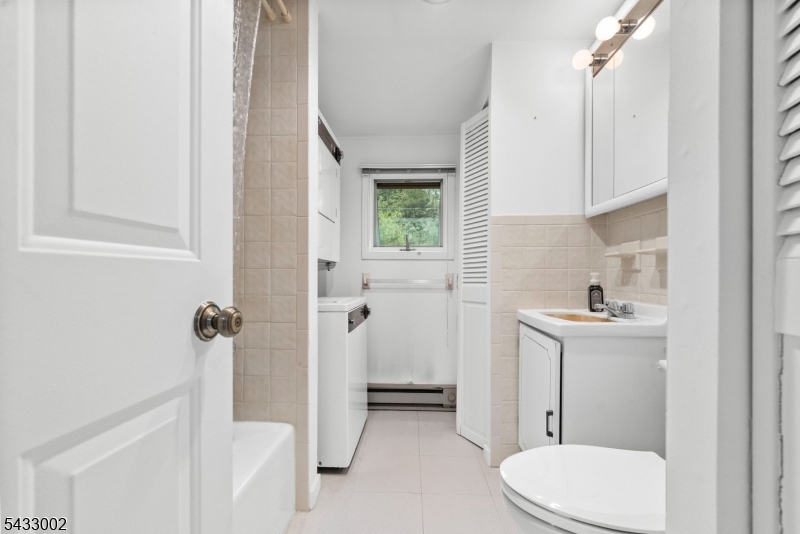 5327 Berkshire Valley Road, Unit 8 Oak Ridge, NJ 07438 - Photo 10 of 21