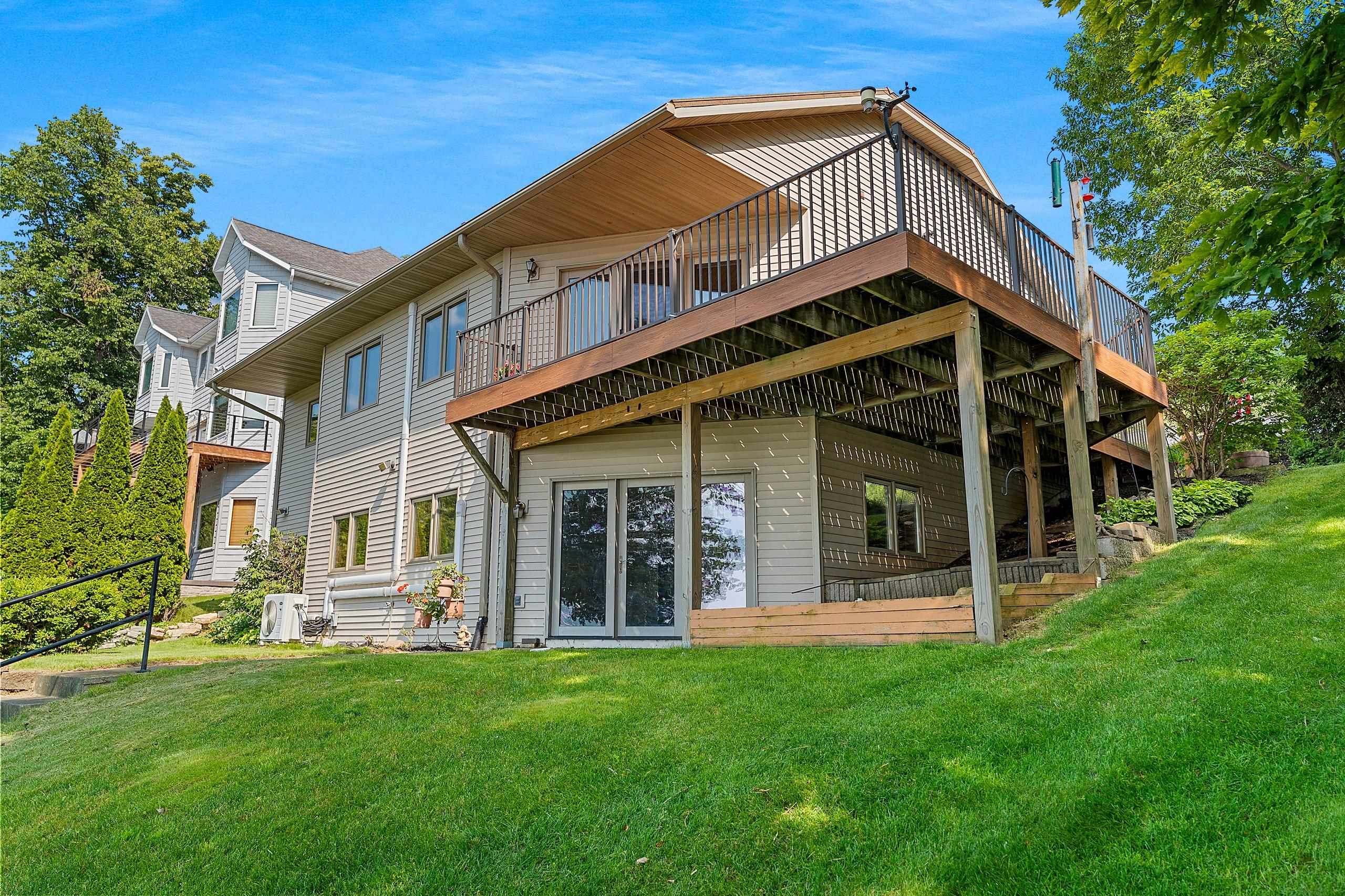 5153 Edgewater Beach Road Green Bay, WI 54311 - Photo 3 of 48