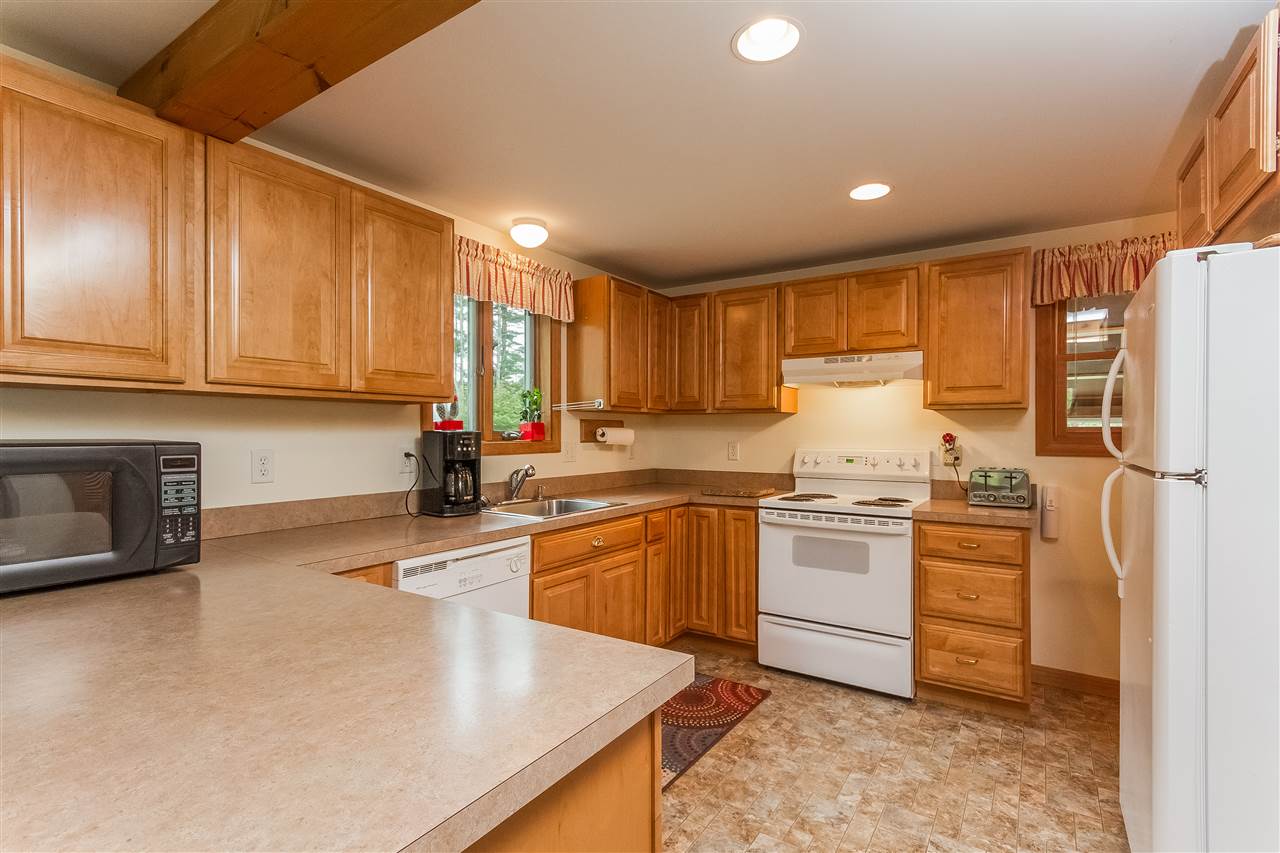 96 Merrimack Road Amherst, NH 03031 - Photo 22 of 37