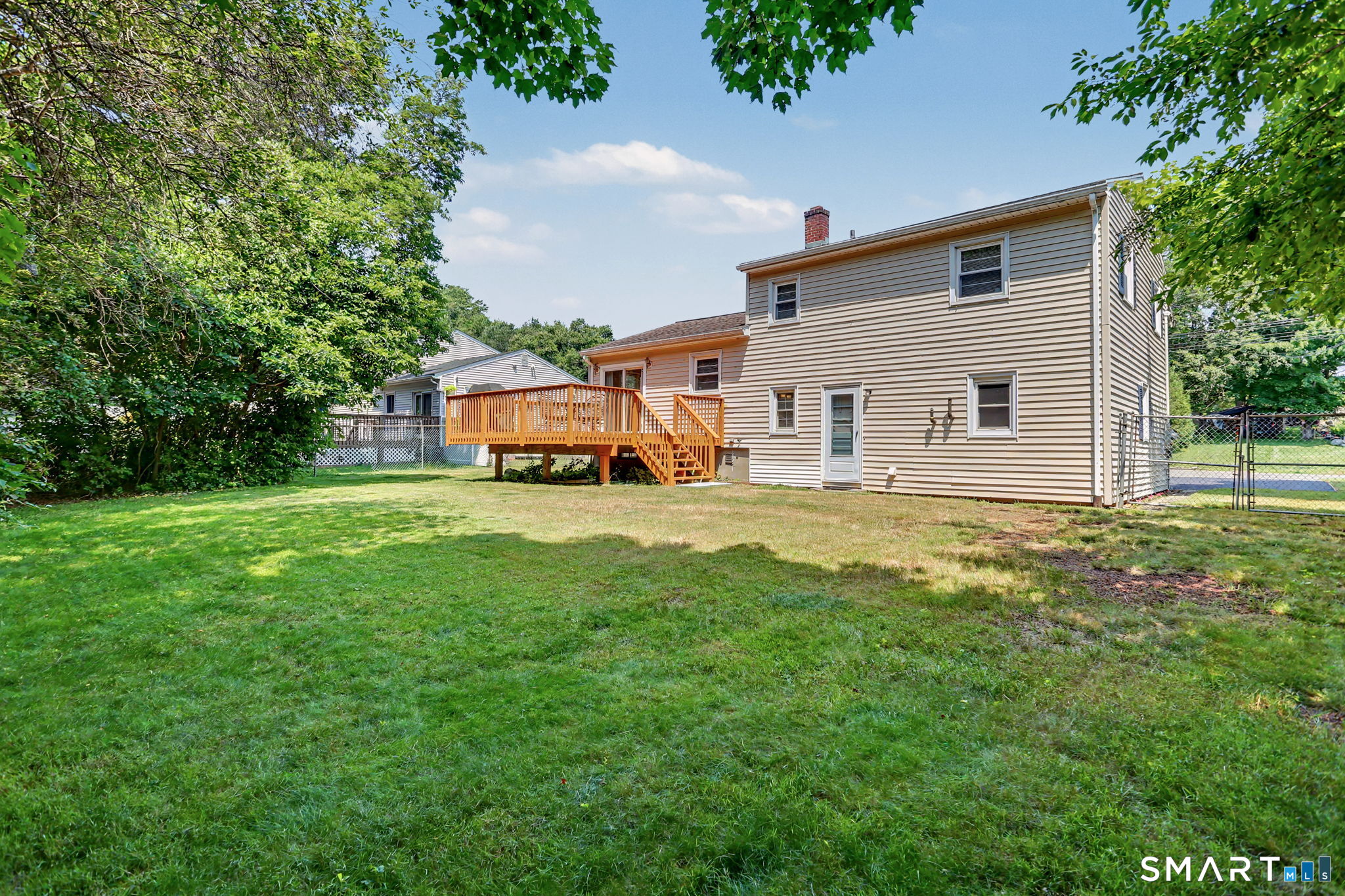 143 Ranch Drive Bridgeport, CT 06606 - Photo 27 of 32