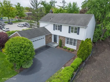 $999,900 | 318 Arlington Avenue, Elmhurst, IL 60126