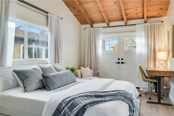 $7,975 | 325 West Avenida Palizada, San Clemente, CA 92672