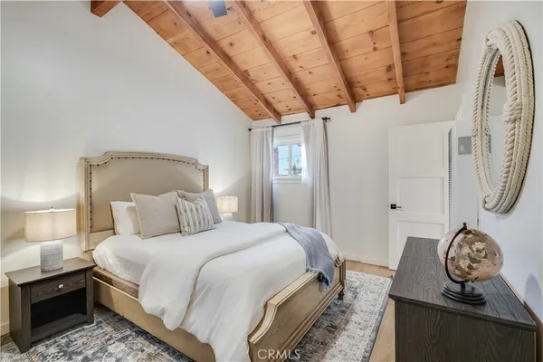 $7,975 | 325 West Avenida Palizada, San Clemente, CA 92672