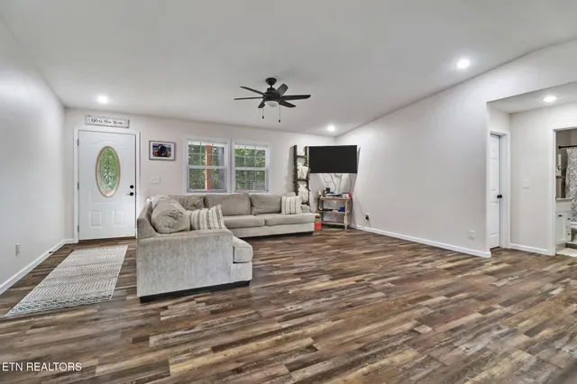 $349,900 | 1068 Hargis Road, Grimsley, TN 38565