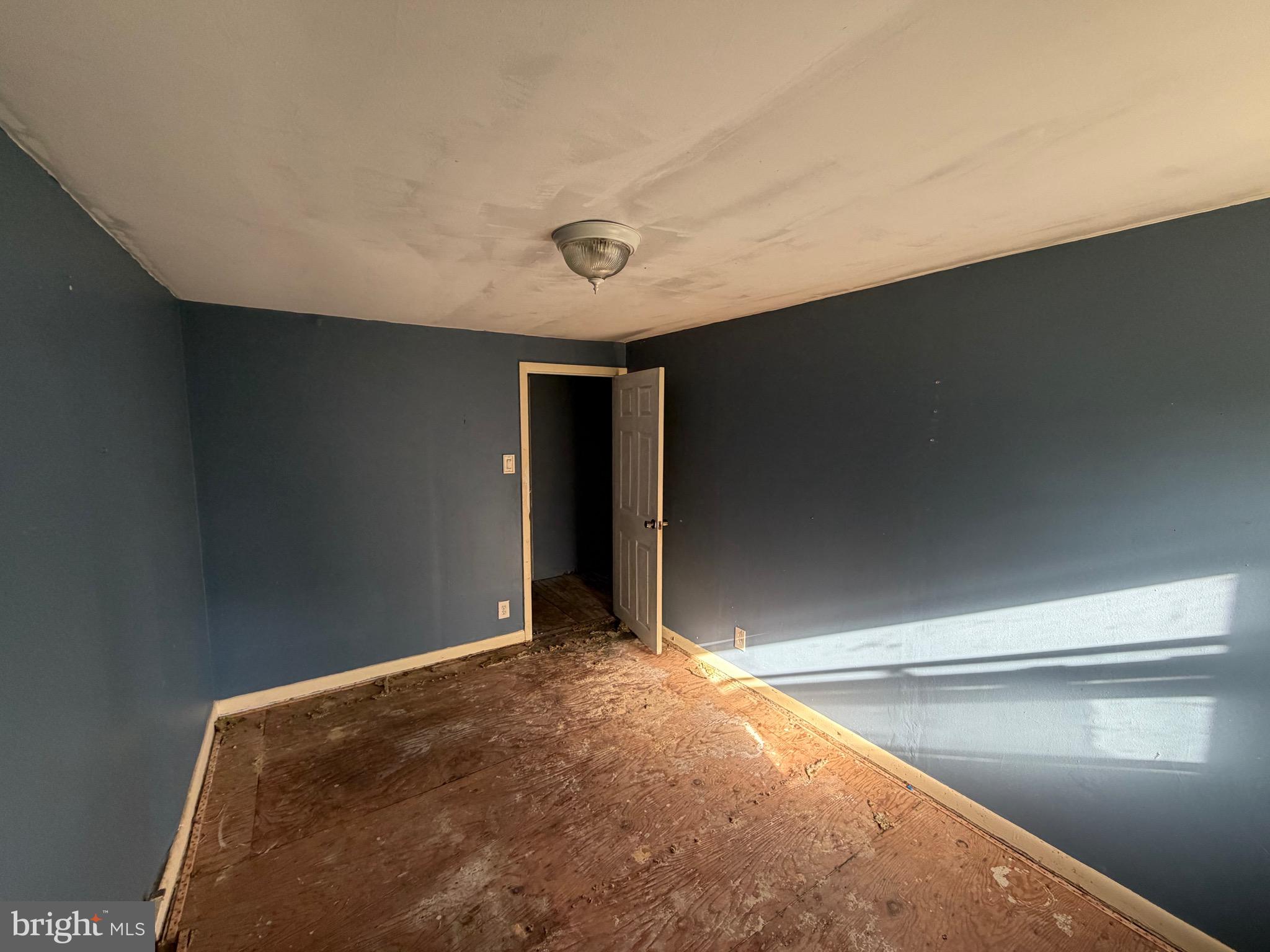 320 Telcott Street Hawk Run, PA 16840 - Photo 6 of 15