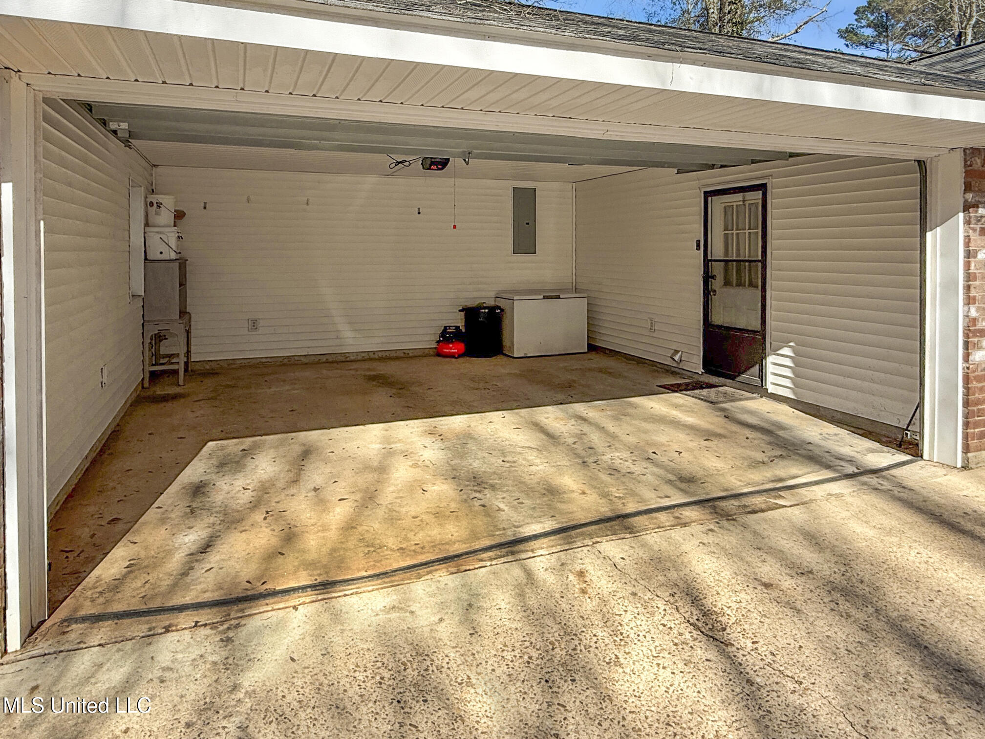 1019 Busy Lane Summit, MS 39666 - Photo 20 of 40 IMG_2853