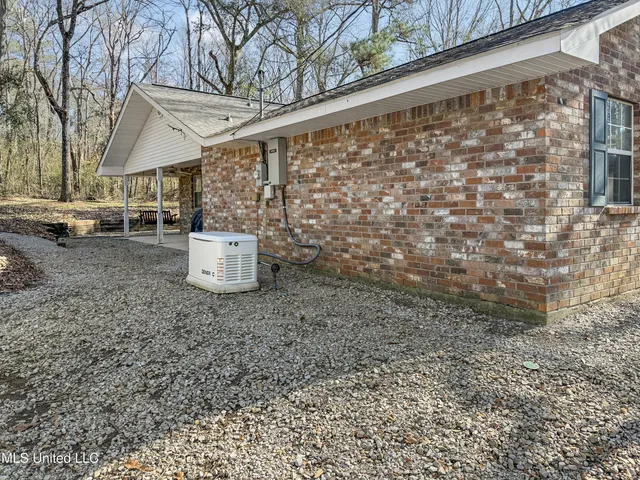 $175,000 | 1019 Busy Lane, Summit, MS 39666