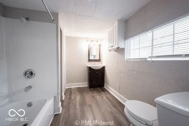 $999 | 240 North Beville Avenue, Indianapolis, IN 46201