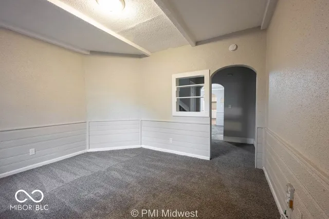 $999 | 240 North Beville Avenue, Indianapolis, IN 46201