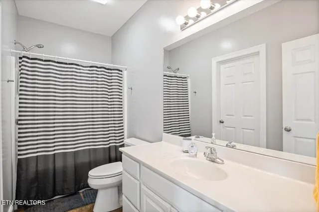 $839,000 | 163 North Deer Vlg Lane, La Follette, TN 37766