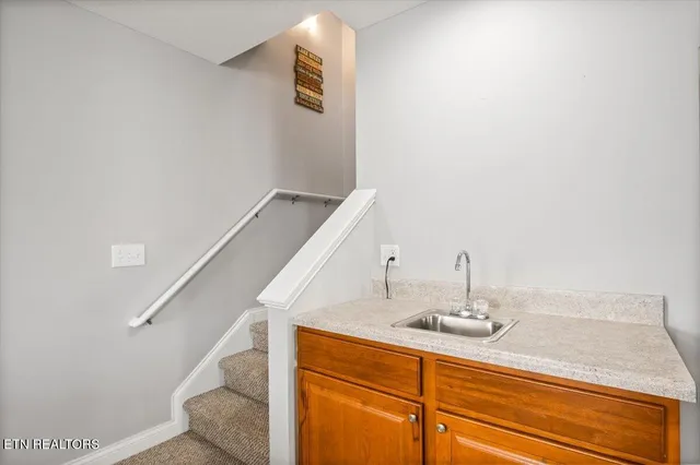 $839,000 | 163 North Deer Vlg Lane, La Follette, TN 37766