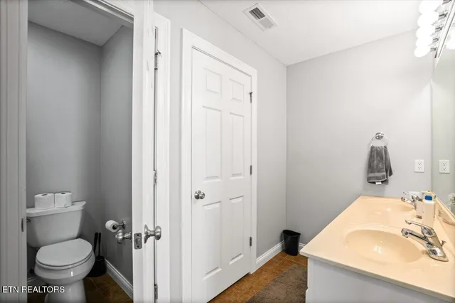 $839,000 | 163 North Deer Vlg Lane, La Follette, TN 37766