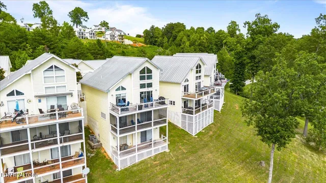 $839,000 | 163 North Deer Vlg Lane, La Follette, TN 37766