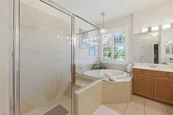 $749,000 | 4945 Shaker Heights Court, Unit 202, Naples, FL 34112