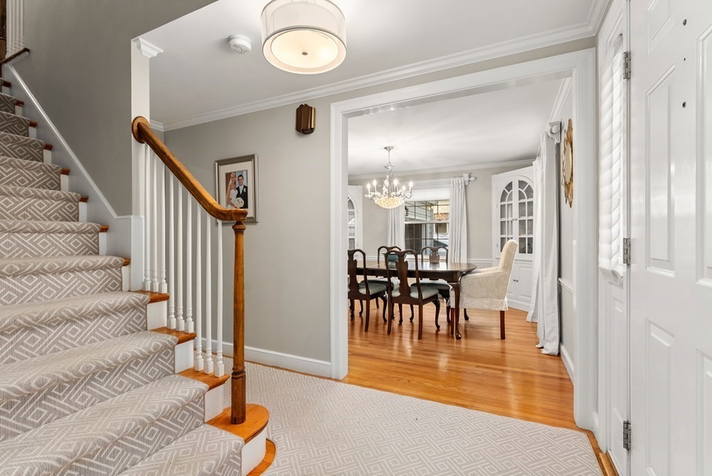48 Shirley Road Wellesley, MA 02482 - Photo 12 of 33