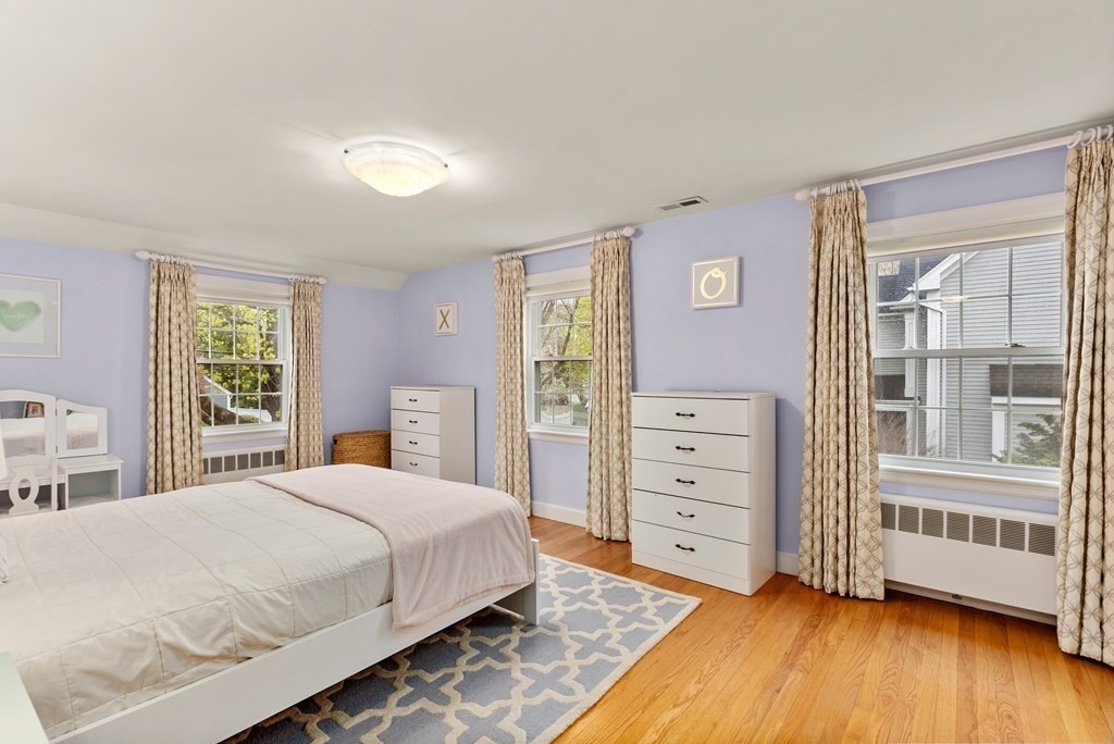 48 Shirley Road Wellesley, MA 02482 - Photo 22 of 33