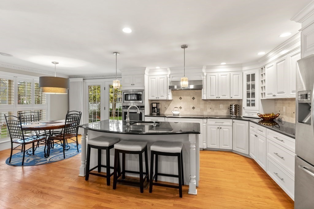 48 Shirley Road Wellesley, MA 02482 - Photo 5 of 33